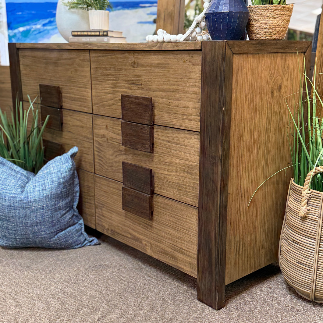 Bowery Hill Dresser W/Mirror