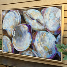 Load image into Gallery viewer, Clam Cluster In Sandy Frame
