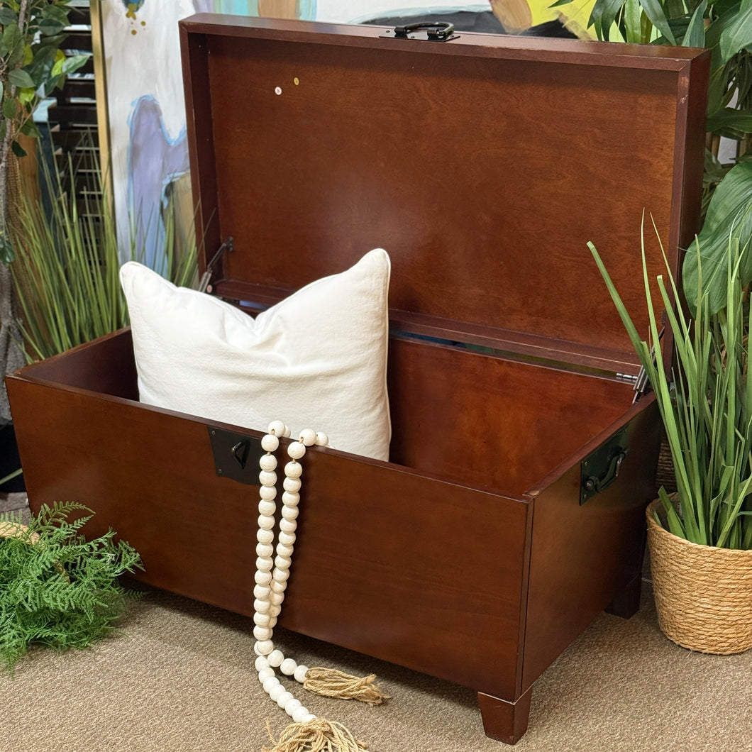 Mocha Wooden Trunk