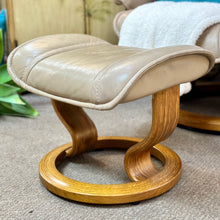 Load image into Gallery viewer, Ekornes Streless Chair &amp; Ottoman
