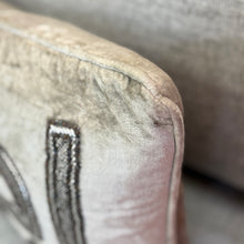 Load image into Gallery viewer, &#39;Noel&#39; Down Lumbar
