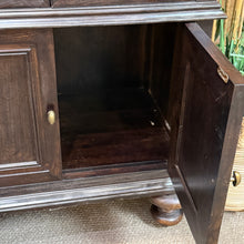 Load image into Gallery viewer, Tall 2DR Glass Cabinet

