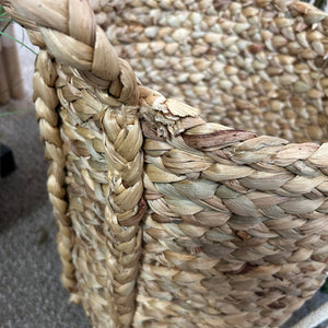 MD Seagrass Basket Planter