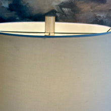 Load image into Gallery viewer, Decorative Ceramic Lamp
