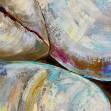 Load image into Gallery viewer, Clam Cluster I
