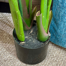 Load image into Gallery viewer, Faux Palm Plant
