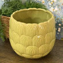 Load image into Gallery viewer, SM Green Petal Planter

