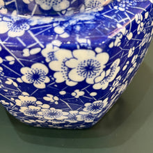 Load image into Gallery viewer, Blue/White Floral Jar
