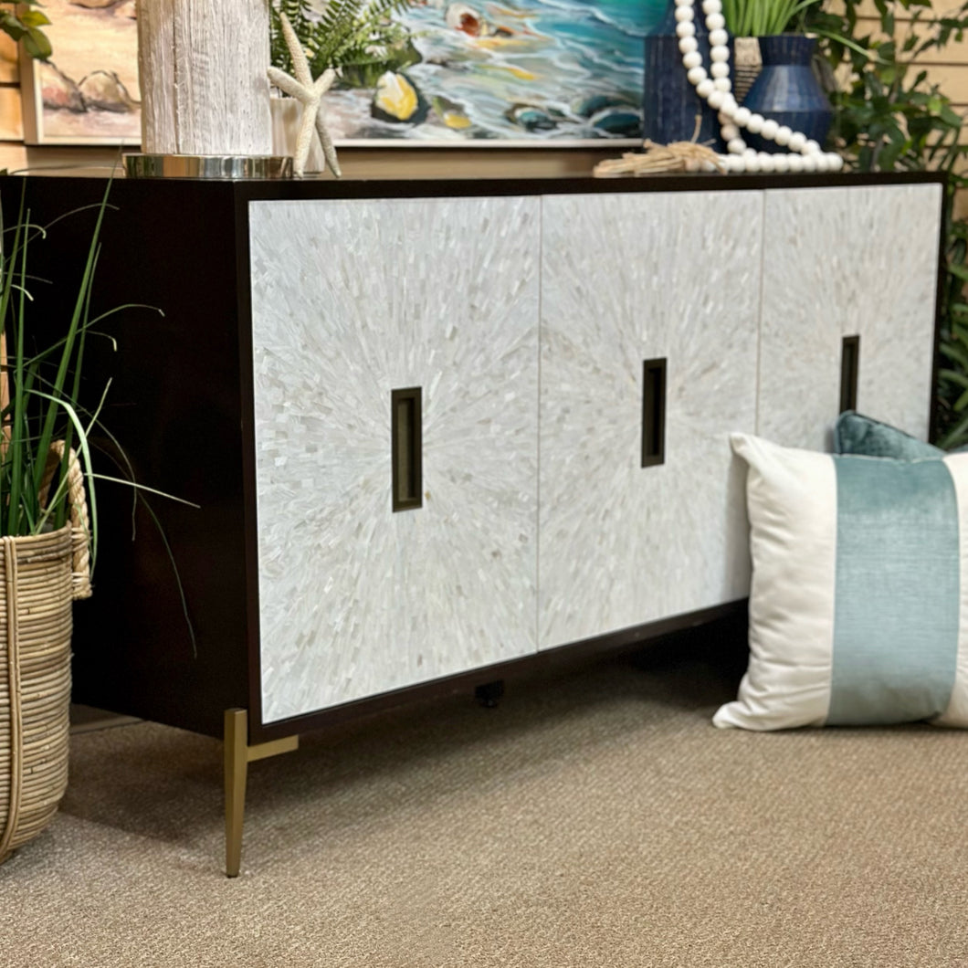 Universal Furniture 'Grant' Cabinet