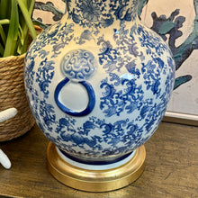 Load image into Gallery viewer, Blue/White Chinoiserie Lamp
