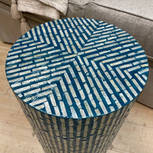 Load image into Gallery viewer, Blue  Round Capiz Table

