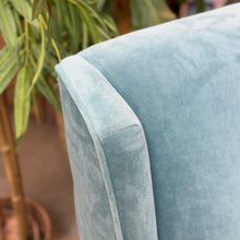 Load image into Gallery viewer, Haverty&#39;s Aqua Slipper Chair
