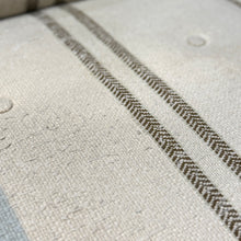 Load image into Gallery viewer, Wesley Hall 'Andover' Chair
