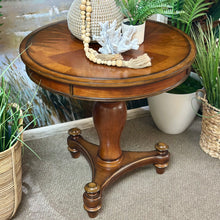 Load image into Gallery viewer, Round Traditional Side Table
