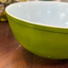 Load image into Gallery viewer, Green Vintage Pyrex Bowl
