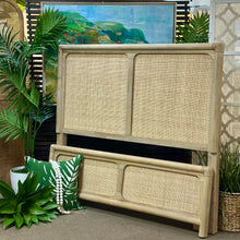 Load image into Gallery viewer, Riverside 'Rosalie' Queen Bed
