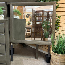 Load image into Gallery viewer, Crown Mark &#39;Emily&#39; Dresser W/Mirror
