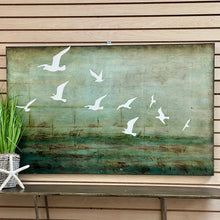 Load image into Gallery viewer, Green Bird Canvas
