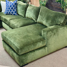 Load image into Gallery viewer, 3PC Green Sectional W/Chaise
