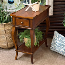 Load image into Gallery viewer, Ethan Allen Chairside Table
