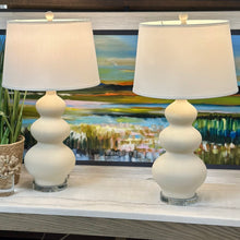 Load image into Gallery viewer, Beige Glass Tier Lamp
