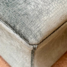 Load image into Gallery viewer, Ethan Allen &#39;Corbin&#39; Ottoman
