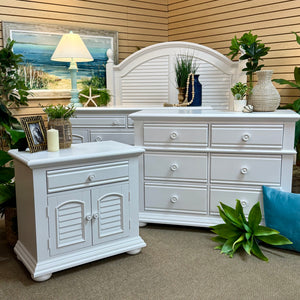 6DRW White Dresser