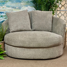 Load image into Gallery viewer, Thomasville Swivel Chair
