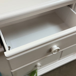 6DRW White Dresser