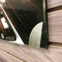 Load image into Gallery viewer, Glass Tempered Bow View
