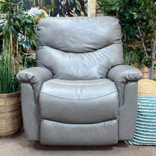 Load image into Gallery viewer, La-Z-Boy &#39;James&#39; Power Recliner
