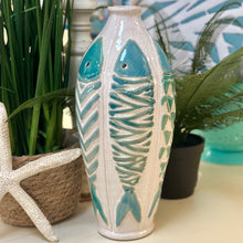 Load image into Gallery viewer, Pattern Fish Vase
