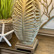 Load image into Gallery viewer, Fern Ceramic Lamp
