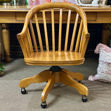 Load image into Gallery viewer, Pottery Barn Desk Chair

