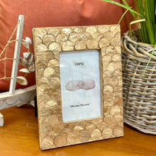 Load image into Gallery viewer, Capiz Shell 4x6 Pic Frame
