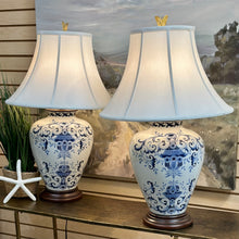 Load image into Gallery viewer, Blue &amp; White Wildwood Lamp
