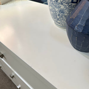 6DRW White Dresser