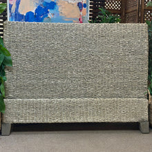 Load image into Gallery viewer, Queen Seagrass Bed
