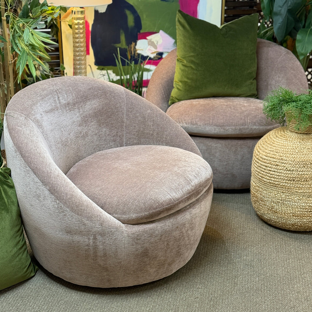 Rose Swivel Chair w/ Storage Seat