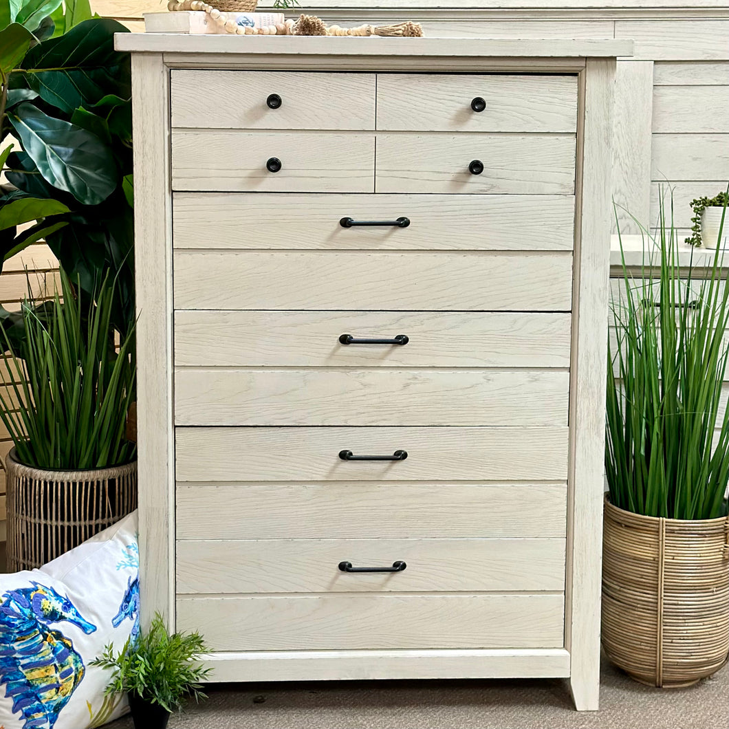 Havertys 'Briar Lake' Chest