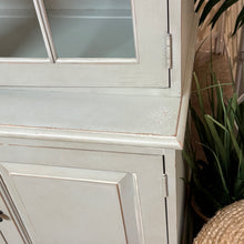Load image into Gallery viewer, Ethan Allen 'Villa Single' Library Bookcase
