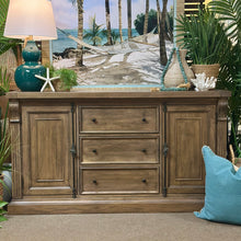 Load image into Gallery viewer, Havertys 'Avondale' Buffet
