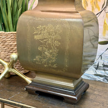 Load image into Gallery viewer, Bronze Oriental Lamp
