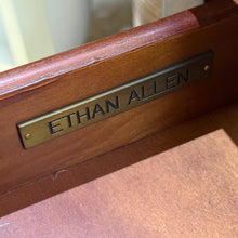 Load image into Gallery viewer, Ethan Allen Chairside Table
