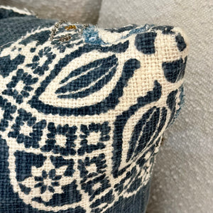 Navy/Cream Pillow