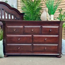 Load image into Gallery viewer, Mocha 7DRW Dresser
