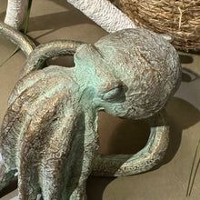 Load image into Gallery viewer, Aqua/Gold Resin Octopus
