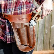 Load image into Gallery viewer, Seattle Seed Co. Gardening Bag
