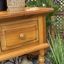 Load image into Gallery viewer, Broyhill Sideboard
