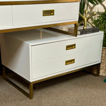 Load image into Gallery viewer, Modern White 2PC Vanity Set
